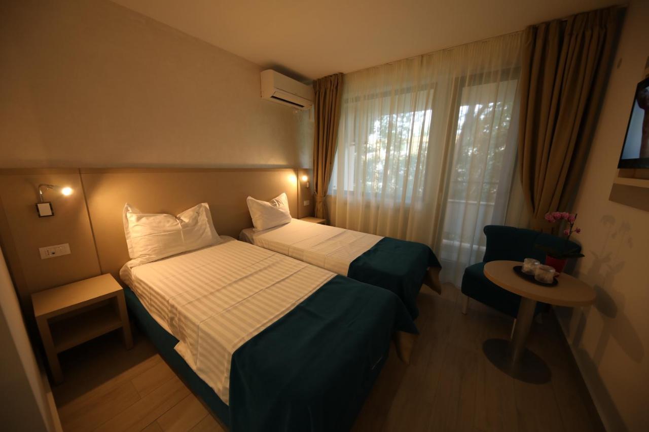 Hotel Delfin Мамая Экстерьер фото